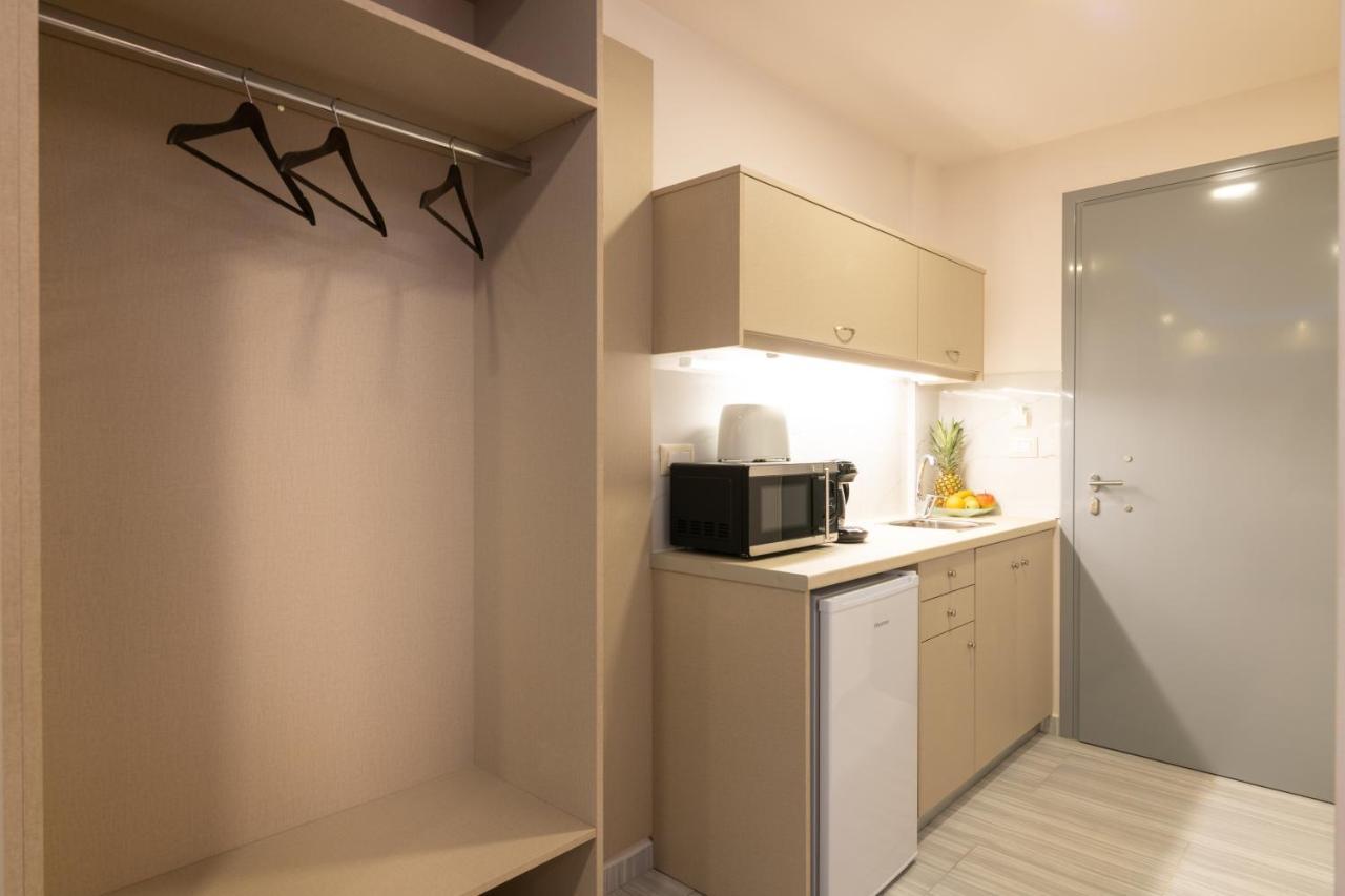 Sea Diamond Suites Лаганас Екстериор снимка