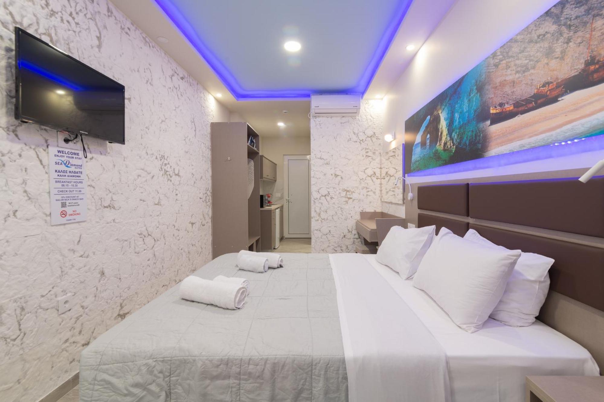 Sea Diamond Suites Лаганас Екстериор снимка