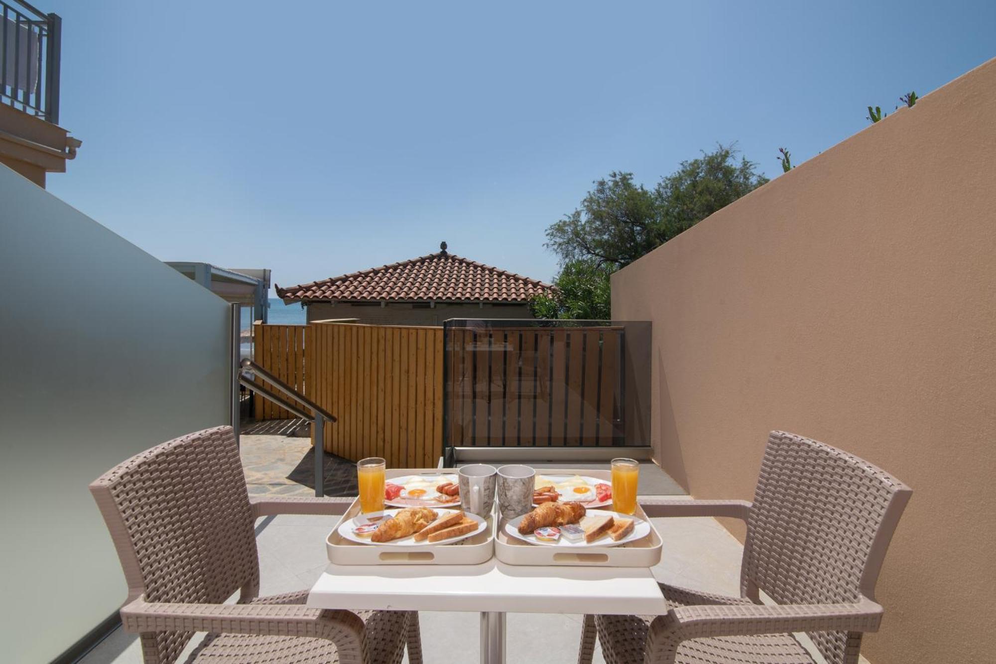 Sea Diamond Suites Лаганас Екстериор снимка