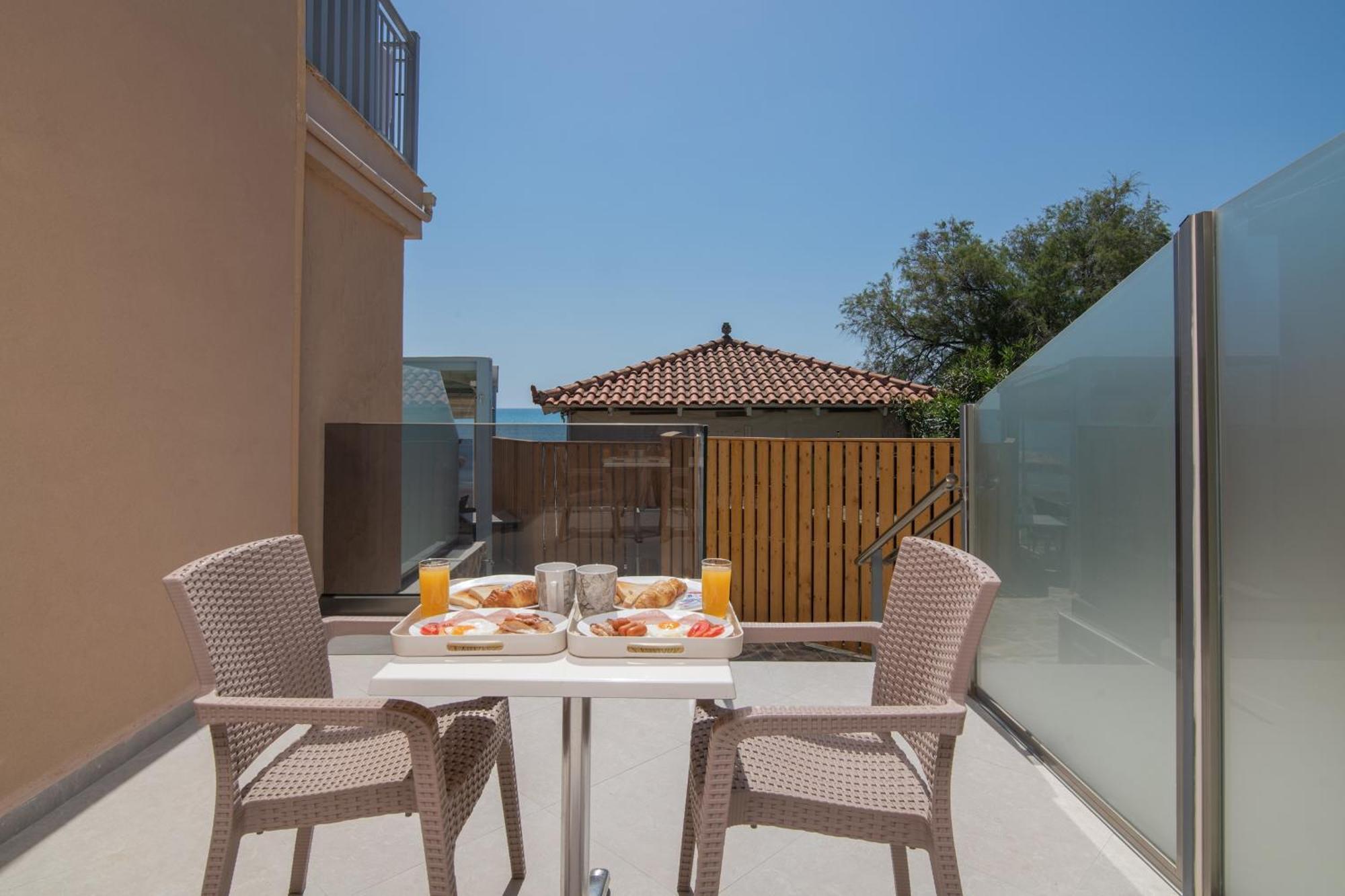 Sea Diamond Suites Лаганас Екстериор снимка
